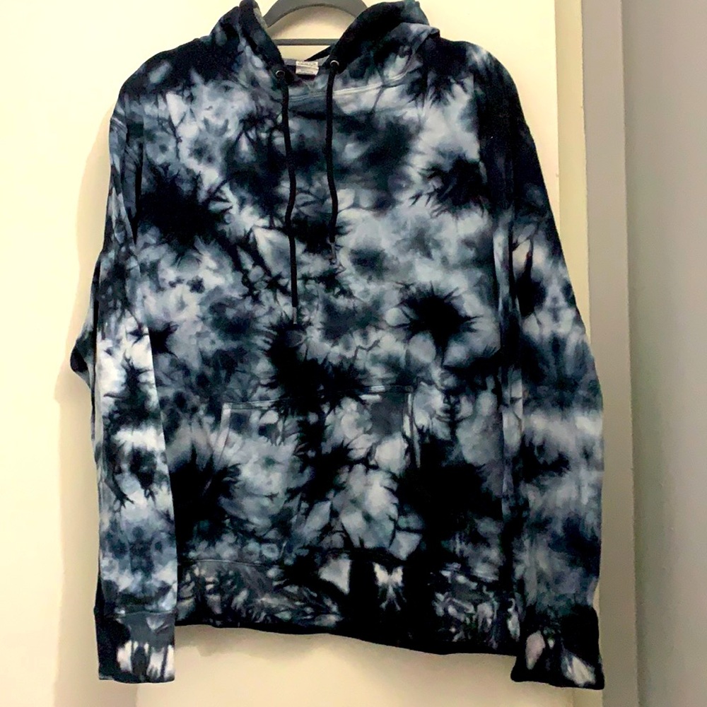 Tie-Dye black and white hoodie